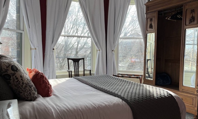 Ohio City House | Stone Gables Inn - A Historic Victorian Mansion in Ohio City