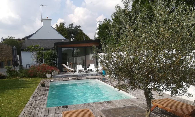 Moelan-sur-Mer House | Stone house with heated pool from May to September