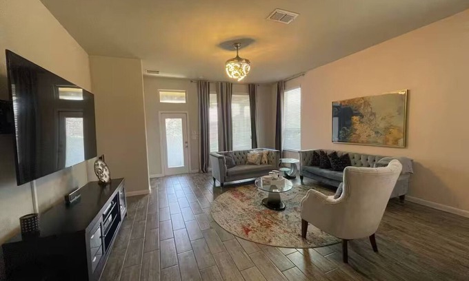 Wetmore House | Stone Oak Home Near JW Marriot