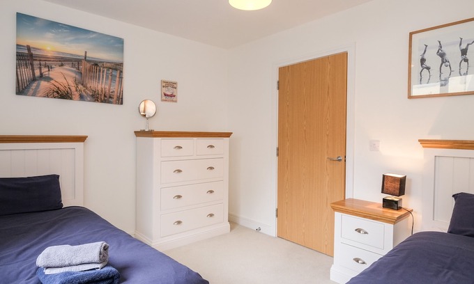 Saint Austell Bay Apartment | Stone's Throw, CHARLESTOWN