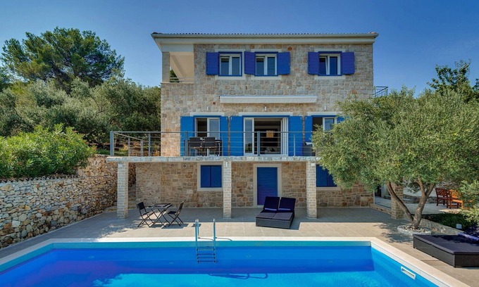 Prvic Luka Villa | Stone Villa Marceline, in Dalmatia,with a Pool