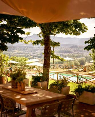 Poppi House | Stone Villa With Panoramic Pool