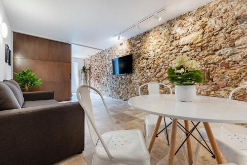 Tarragona Apartment | Stone Wall Apartment en Barri Port Maritim