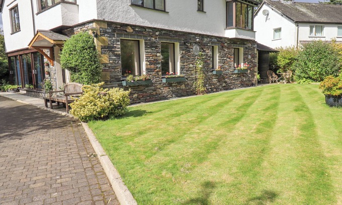 Grasmere Cottage | STONEGARTH COTTAGE, with a garden in Grasmere