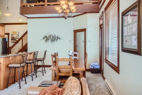 Big White Ski Resort Apartment | Stonegate Resort Unit A401