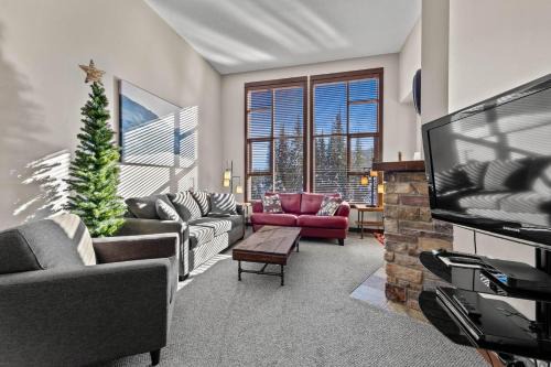 Sun Peaks Apartment | Stones Throw #26 By Bear Country