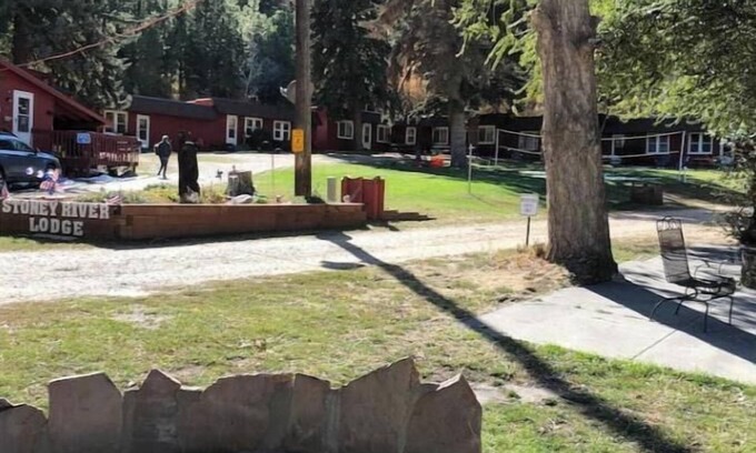 Loveland Apartment | Stoney River Lodge - Unit 8 - Buffalo