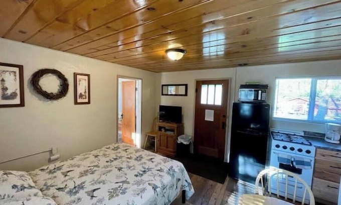 Loveland Apartment | Stoney River Lodge - Unit 9 - Bird