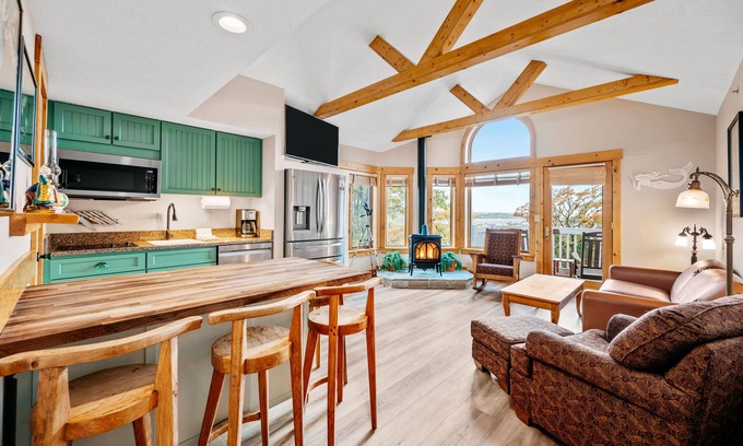 Maple City Condo | Stony Brook 23 | Top Floor, Heated Pool, Lake Michigan View