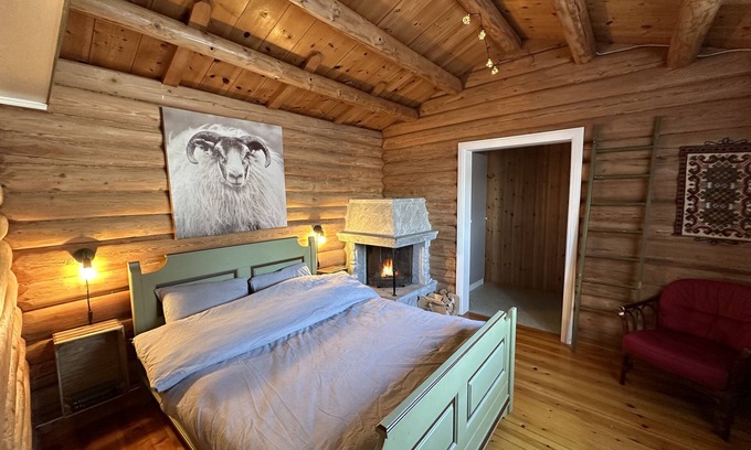 Lillehammer House | Stort Koselig hus Sentralt i Lillehammer, Perfekt Kombinasjon av Naturen og Byen