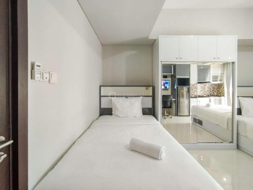 Hegarmanah Apartment | Strategic and Comfy Studio at Skyland City Jatinangor Apartment By Travelio
