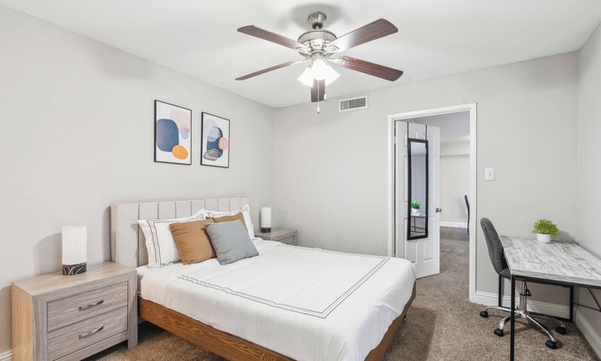 South Arlington Apartment | Stratton 309-D I Spacious 2 Bed 2 Bath