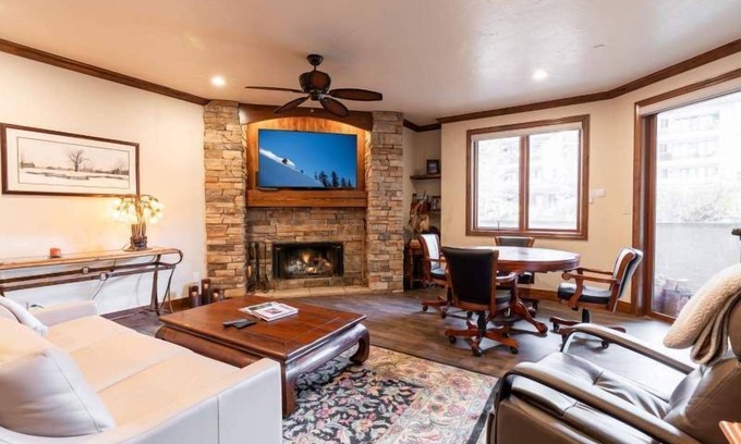 Beaver Creek Condo | Strawberry Park On The Slopes In Beaver Creek Ski-In/Ski-Out