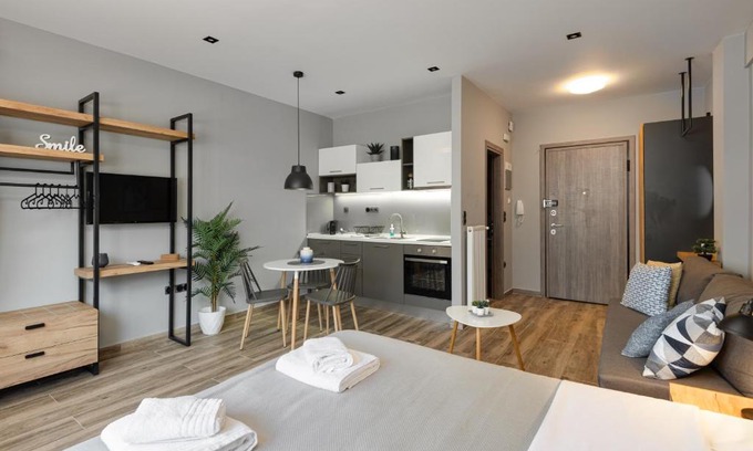 Thessaloniki City Centre Apartment | STS EIGHT 6.1