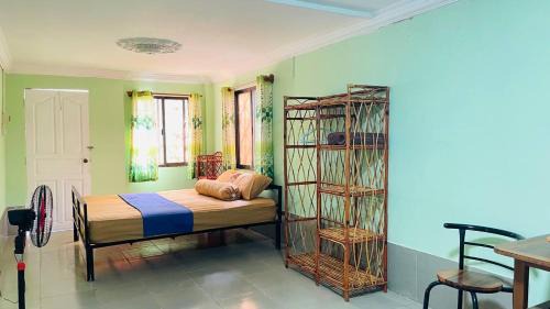 Kampot House | Studebaker Guesthouse