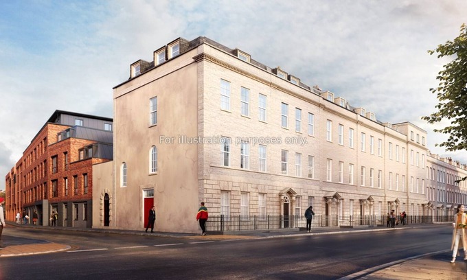 Saint Paul's Apartment | Student Only Port on the Square