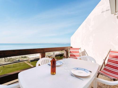 Carnac Apartment | Studio à Carnac - 22m² - Face à la plage - Balcon - Parking privé - FR-1-477-15