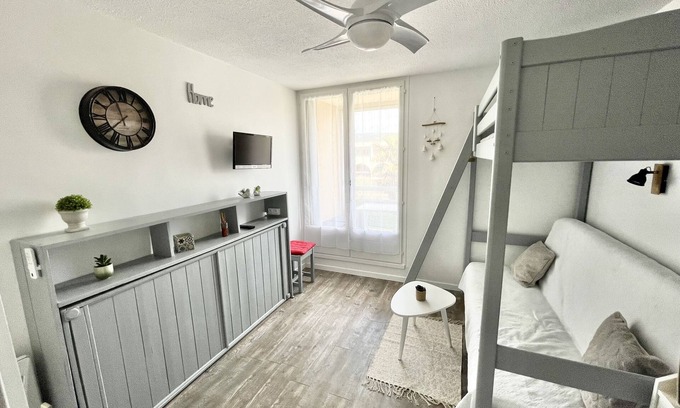 La Faviere Apartment | Studio à la Faviere à 400m de la Plage