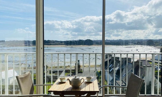 Tregastel Apartment | Studio à Trégastel avec Wifi, parking et vue sur mer - FR-1-542-36