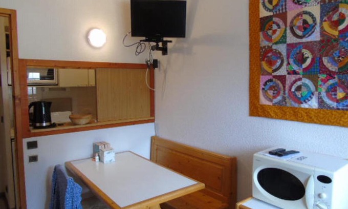 Valfrejus Apartment | Studio à Valfréjus près des pistes, balcon ouest, 3 pers - FR-1-561-39