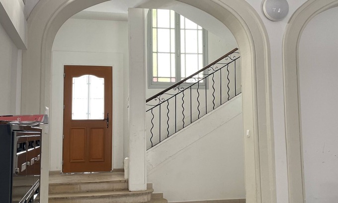 Avignon City Centre Apartment | STUDIO 1 mn from place de l'Horloge - charm - view and quietness