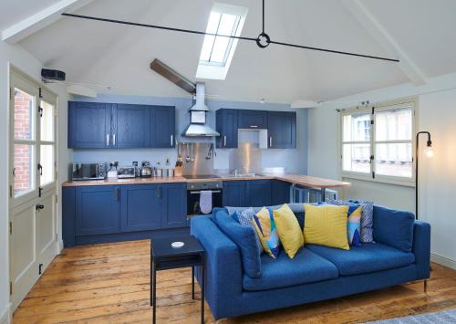 Norwich Apartment | Studio 2 - Central Location Sleeps 4