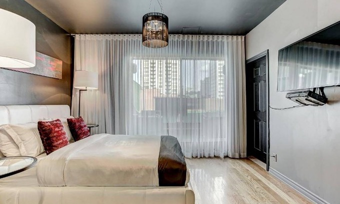 Downtown Montreal Apartment | Studio (303) Drummond By BouticStay