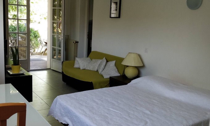 Lunel Apartment | Studio 30m² in a villa