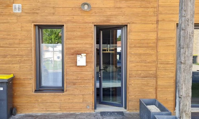 Thaire Apartment | Studio 35m2 dans joli village proche mer