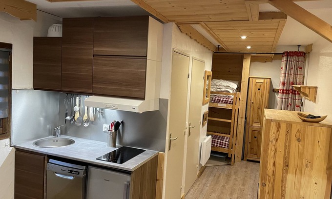 Val Claret Apartment | Studio 4 people, ski-in ski-out, Val-Claret