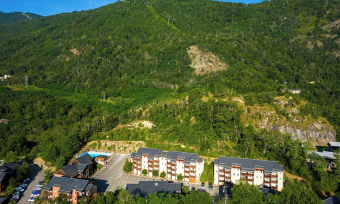Ax-les-Thermes Apartment | Studio 4p climatisé | À deux pas de la télécabine