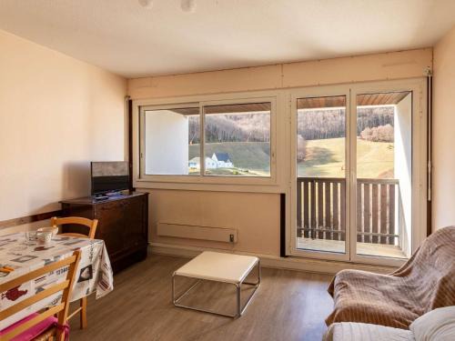 Eaux-Bonnes Apartment | Studio 6 pers. avec balcon et accès direct aux pistes à Eaux-Bonnes - FR-1-400-6