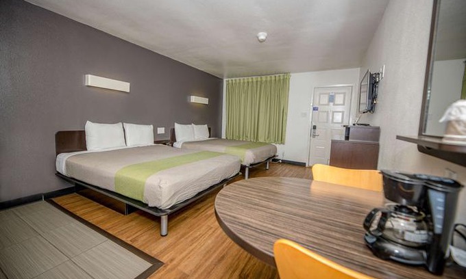 Tyler Hotel | Studio 6 Tyler - Northwest