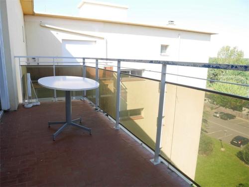 Argeles Plage Apartment | Studio Alcôve 3 pers avec balcon et parking privé à 300m des plages d'Argelès - FR-1-388-60