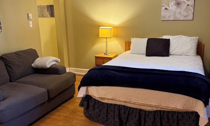 Waterford Valley Apartment | Studio Apartment Downtown St. John's, Midstream Manor Unit 1