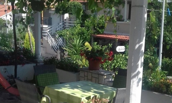 Trpanj Apartment | Studio apartment in Trpanj with Terrace, Air condition, WIFI, Washing machine (4199-4)