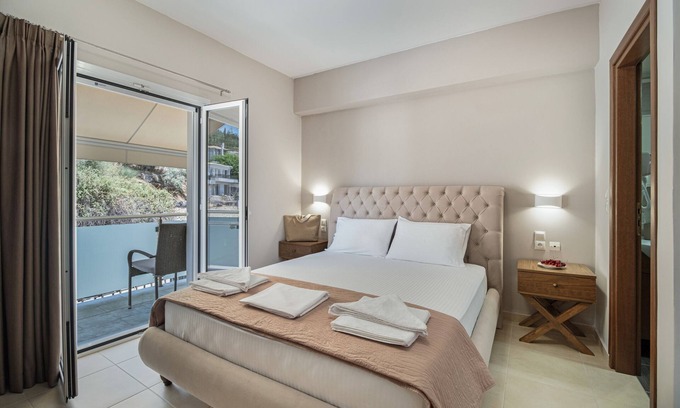 Perigiali Apartment | Studio Apartment 'K and A 3' with Balcony, Wi-Fi and Air Conditioning