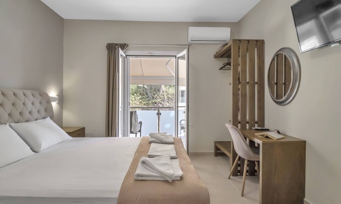 Perigiali Apartment | Studio Apartment 'K and A 2' with Balcony, Wi-Fi and Air Conditioning