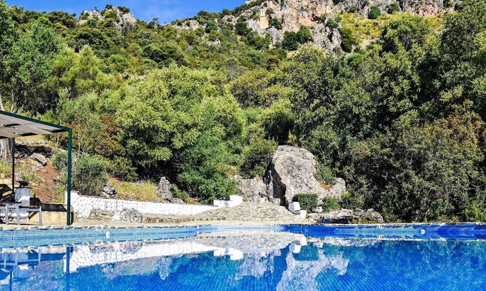 Montecorto Apartment | Studio Apartment 'Paraíso Escondido 2' with Mountain View and Wi-Fi