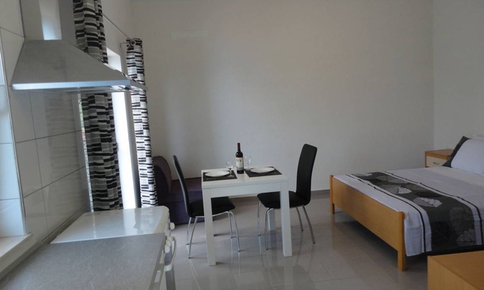 Gdinj Apartment | Studio Apartment Paradise 1