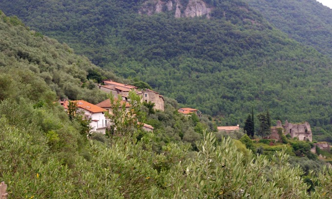 Nasino Apartment | Studio Apartment Profumo di Lavanda Verde with Mountain View & Wi-Fi