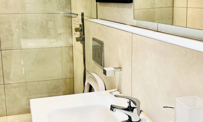 East Legon Apartment | Studio Apartment, Signature Apartment, Accra - Ghana