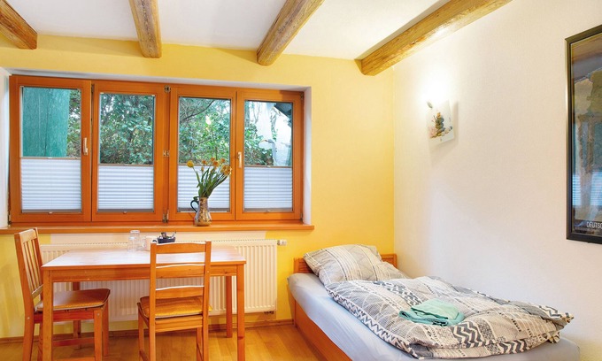 Munchen District Apartment | Studio Apartment 'Time to relax and enjoy nature' with Private Terrace and Garden