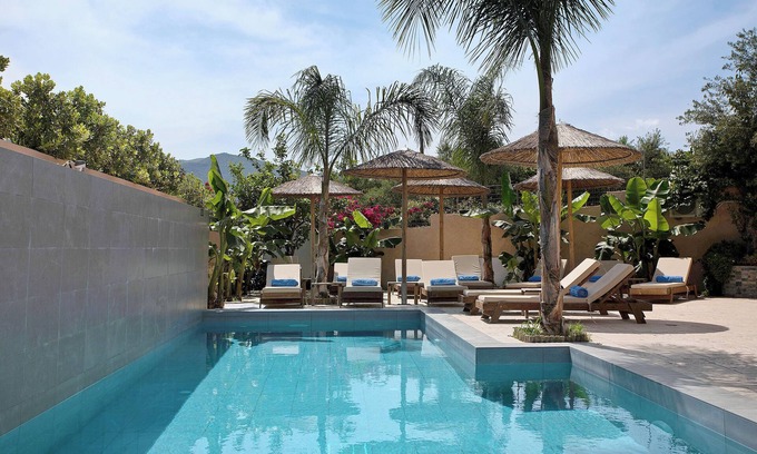 Alikanas Apartment | Studio Apartment "Villa Dionysia S3" close to the Beach with Shared Pool & Wi-Fi
