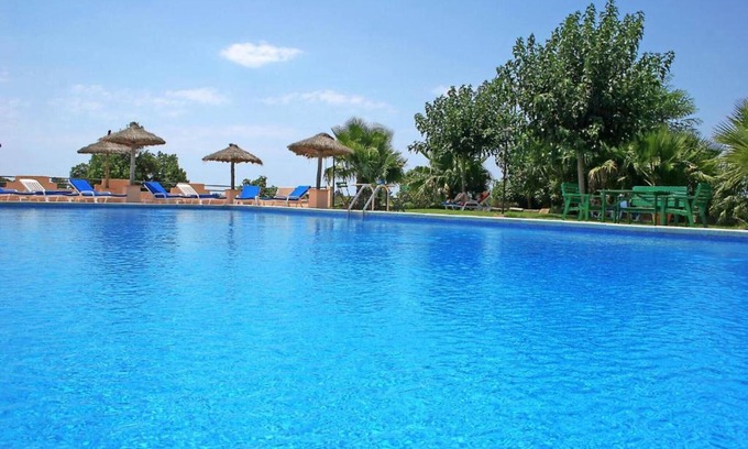 Son Antem Apartment | Studio Apartment with Mountain View & Shared Pool