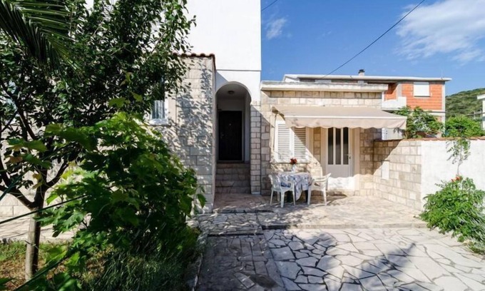 Drace Apartment | Studio apartment with terrace in Drace