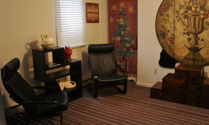 Bellepoint Apartment | Studio apartments with kitchenettes in the historic Appalachian Town