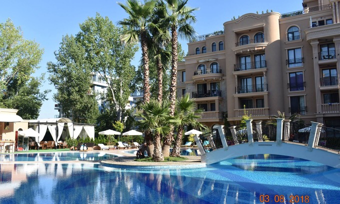 Sunny Beach Apartment | Studio Aphrodite