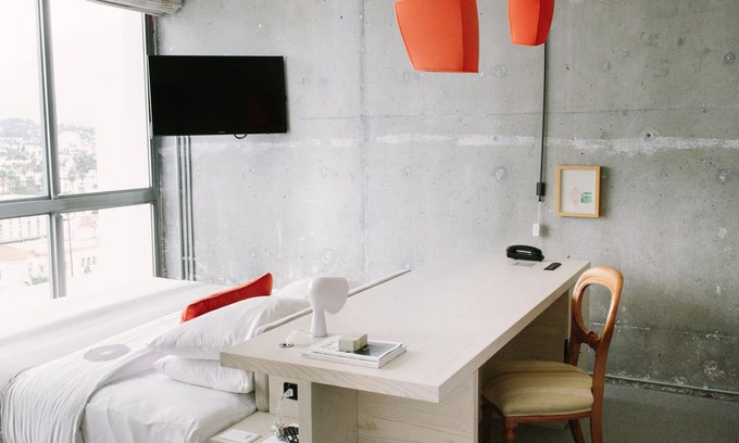 Wilshire Center Hotel | Studio at The LINE Hotel Los Angeles, Pets Are Allowed, Swimming Pool Onsite!