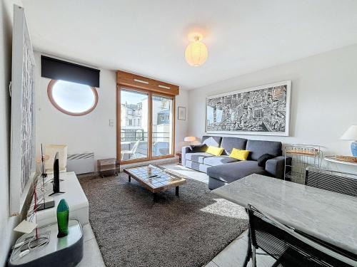 Granville Apartment | Studio avec Balcon et Parking à 50m de la Plage, Centre de Granville - FR-1-361-337